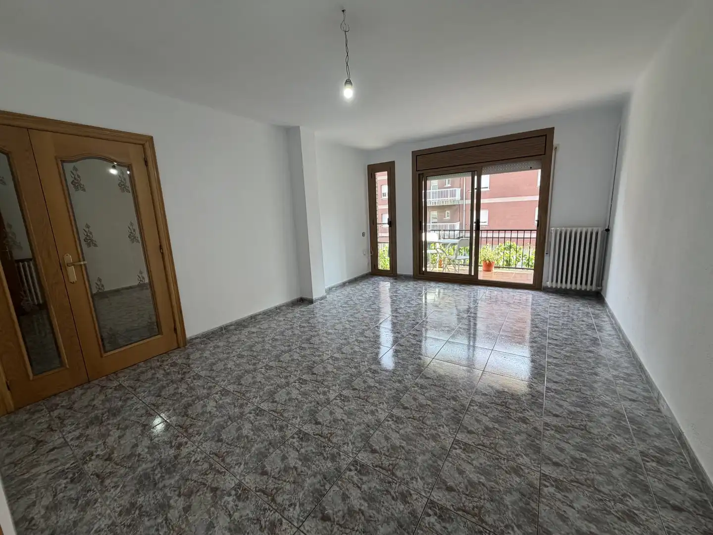 Sala d'estar de Pis en venda en Vic amb Calefacció i Terrassa