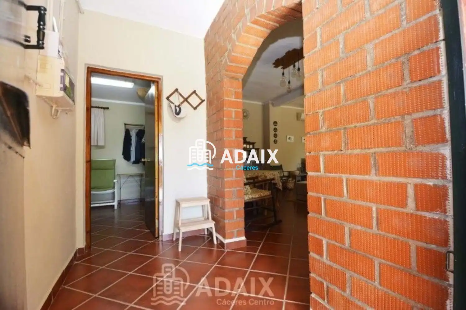 Jardí de Casa o xalet en venda en Cáceres amb Aire condicionat, Terrassa i Traster