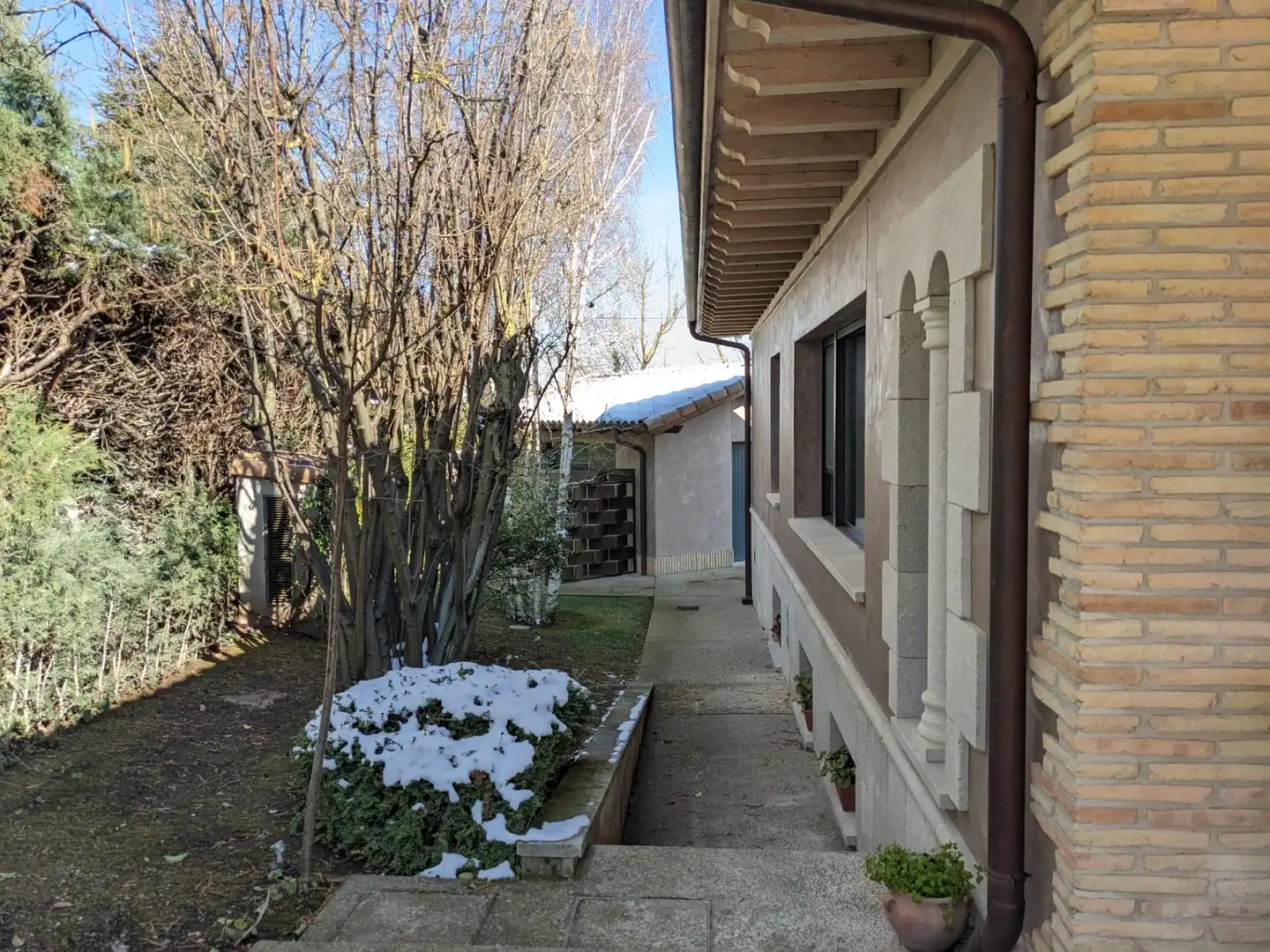 Vista exterior de Casa o chalet en venta en Ayegui / Aiegi con Aire acondicionado, Jardín privado y Terraza