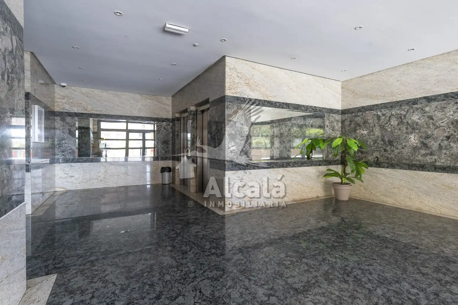 Appartamento con terrazza in vendita a El Quiñón, imagen 57