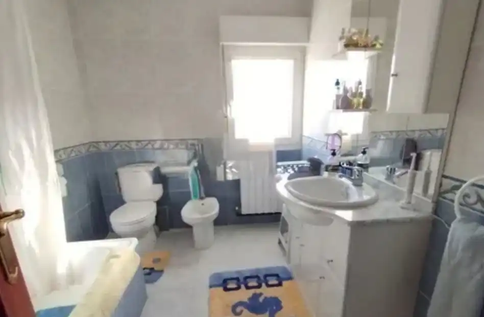Baño de Casa o chalet en venta en Valle de Losa con Calefacción, Jardín privado y Terraza