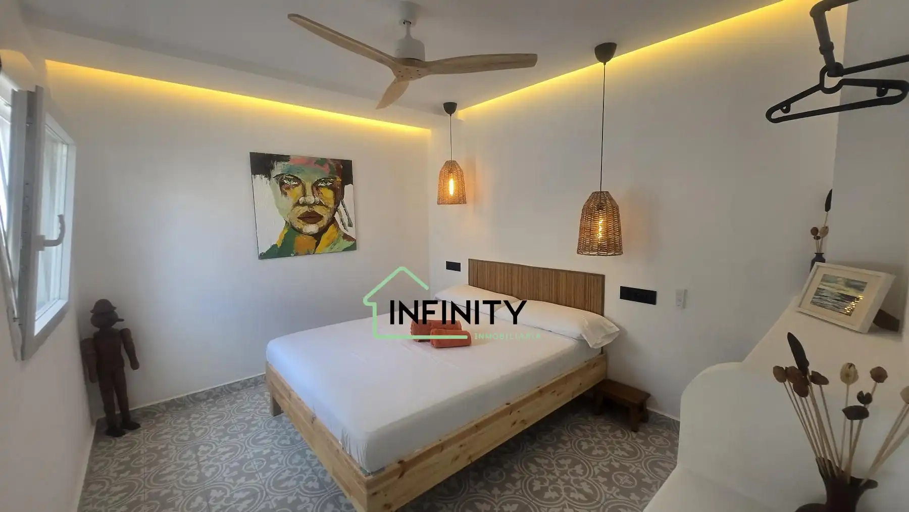 Houses for sale in Oliva Playa