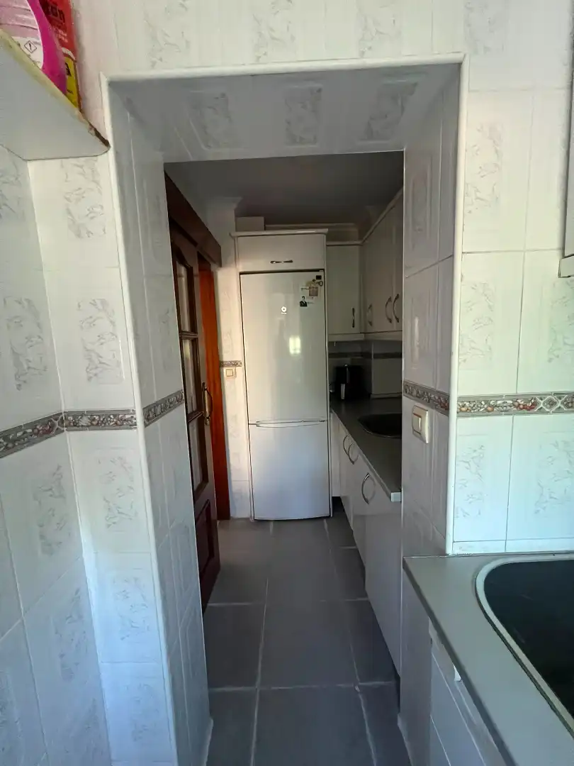 Kitchen of Flat for rent in Sevilla  with Heating, Furnished and Washing machine