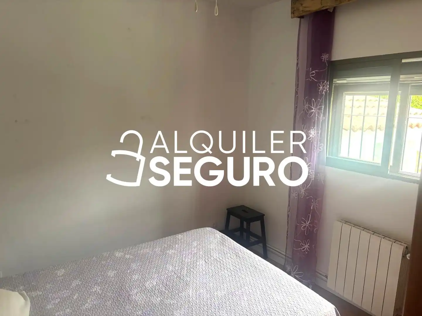 Bedroom of Houses for rent in Lozoyuela-Navas-Sieteiglesias  with Heating, Storage room and Furnished