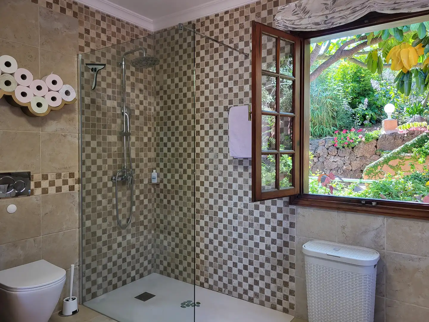 Bathroom of Country homes for sale in Tacoronte  with Air Conditioner, Heating and Parquet flooring