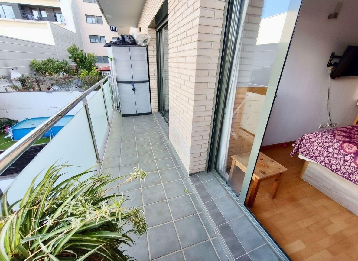 Balcony of Flat for sale in Terrassa  with Air Conditioner, Parquet flooring and Terrace