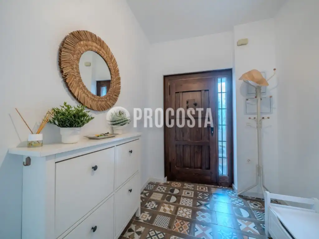 Detached homes for sale in Almuñécar  with Air Conditioner, Terrace and Furnished