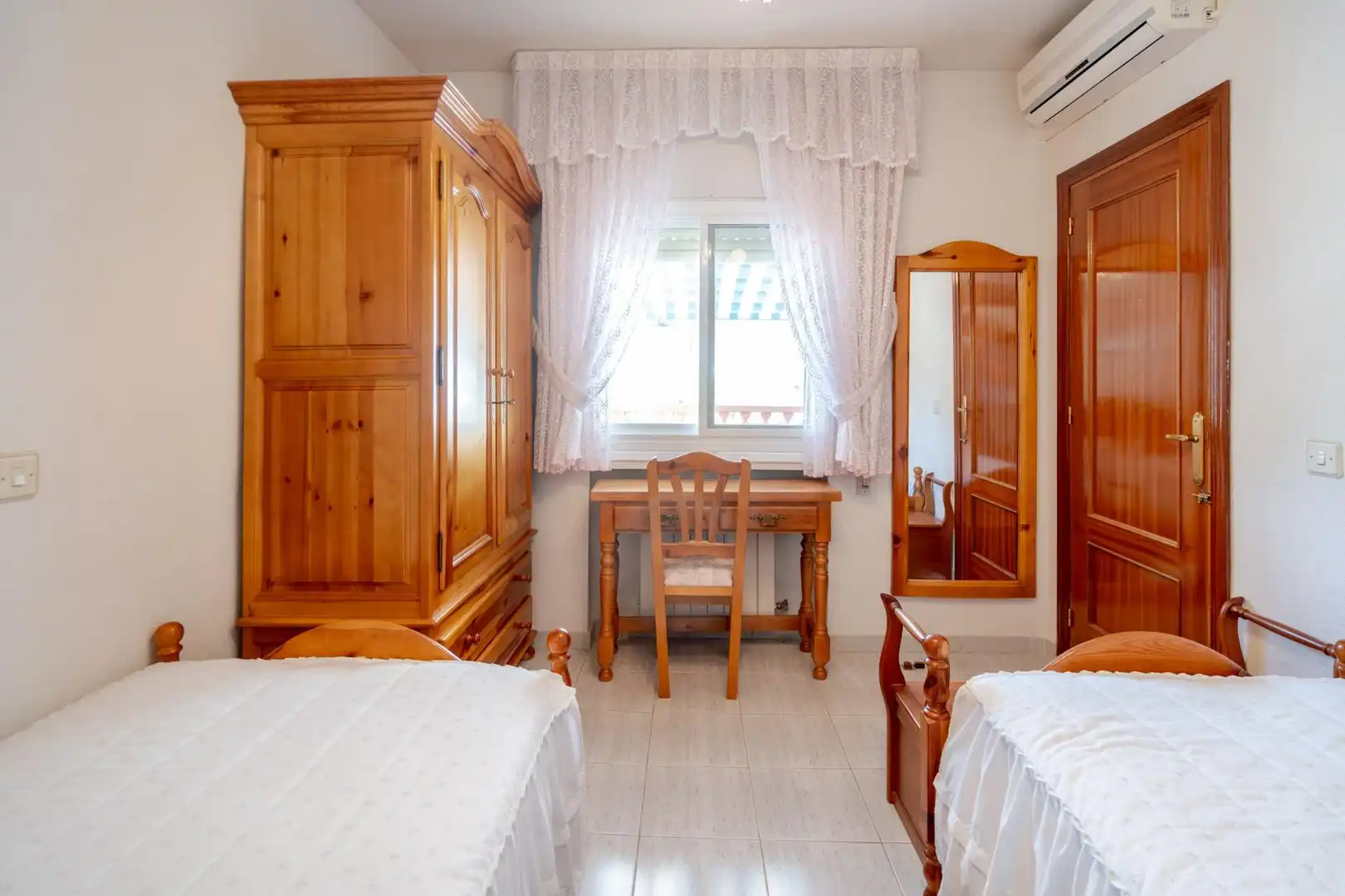 Habitación de Casa adosada en venta en El Tiemblo 