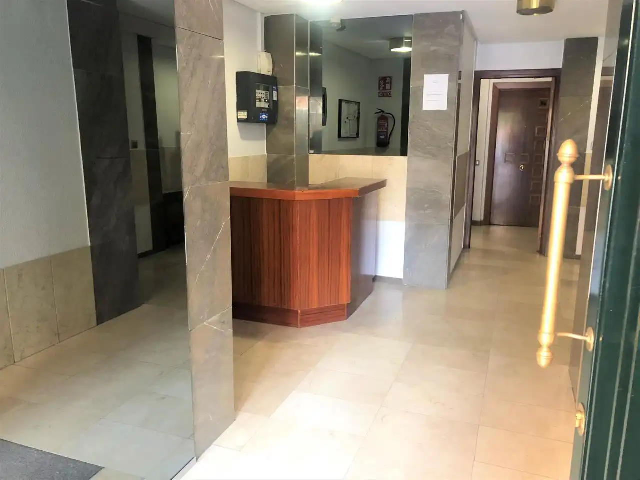 Piso en venta en Madrid con Calefacción, Parquet y Terraza