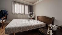 Bedroom of Flat for sale in  Madrid Capital  with Balcony