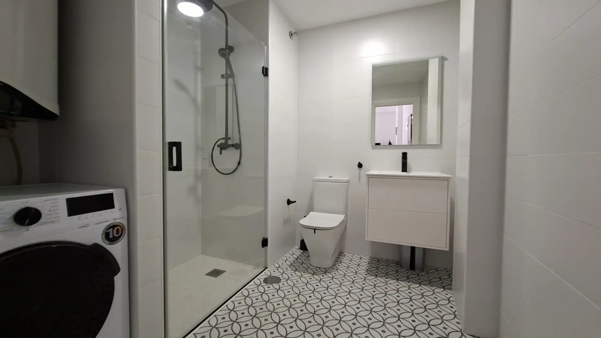 Baño de Apartamento de alquiler en San Vicente del Raspeig / Sant Vicent del Raspeig con Aire acondicionado y Amueblado