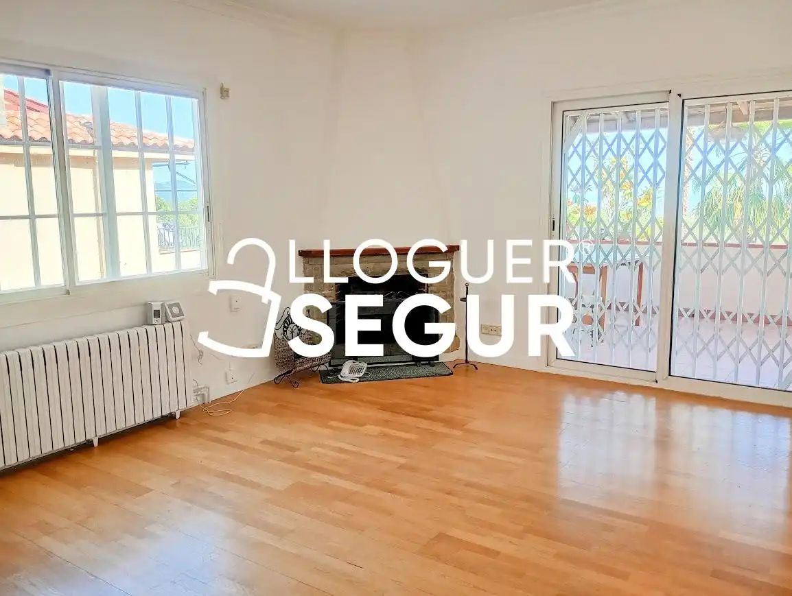 Sala d'estar de Casa o xalet de lloguer en Cox amb Calefacció, Terrassa i Traster