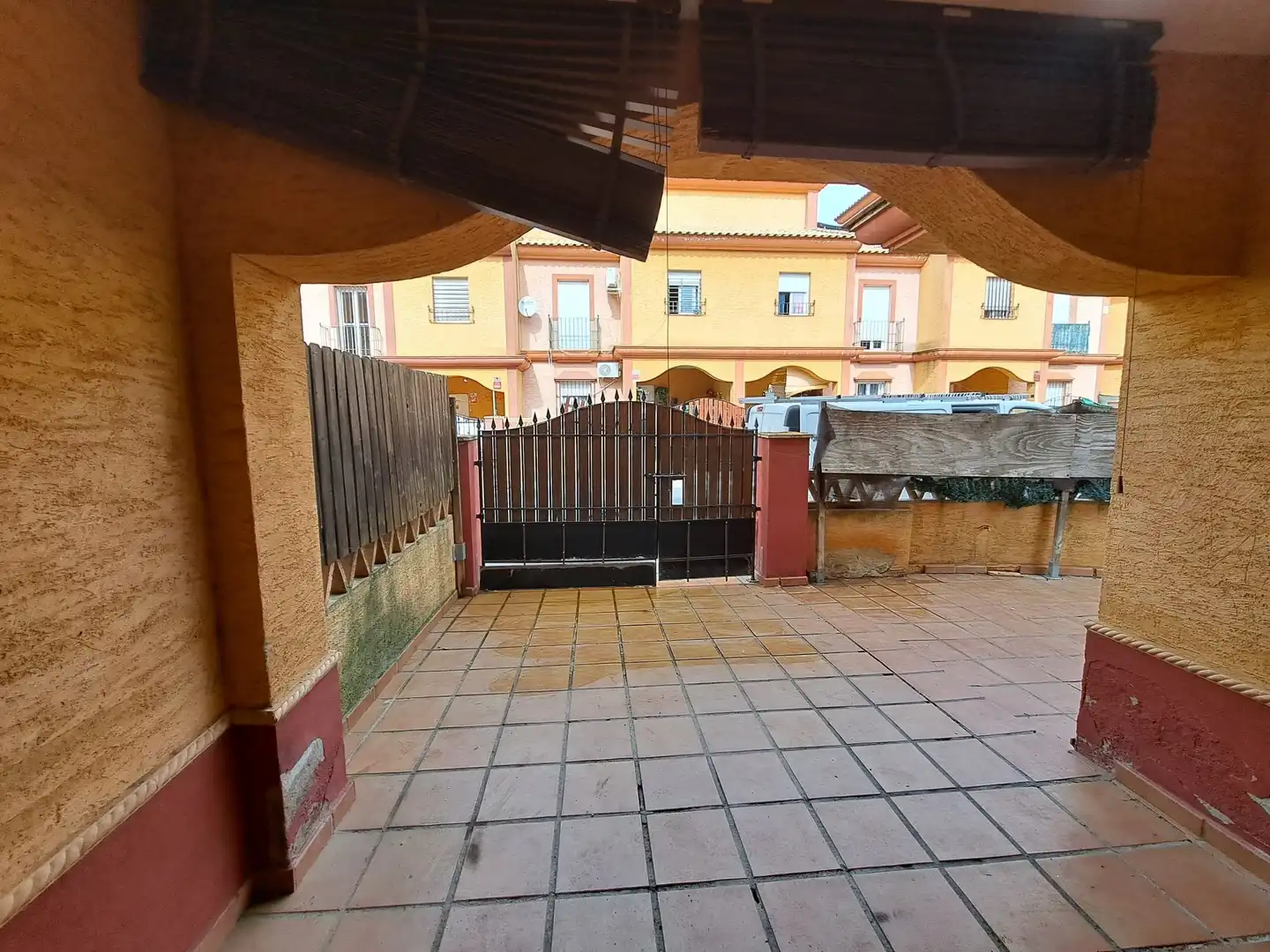 Vista exterior de Casa adosada en venta en Lepe