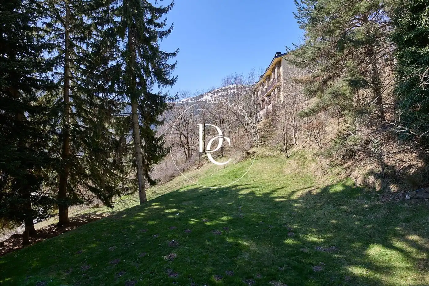 Piso en venta en Alp con Calefacción, Terraza y Amueblado