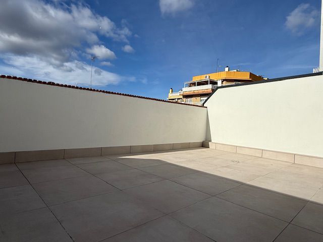 Terrassa de Dúplex en venda en Sant Boi de Llobregat amb Aire condicionat, Calefacció i Parquet