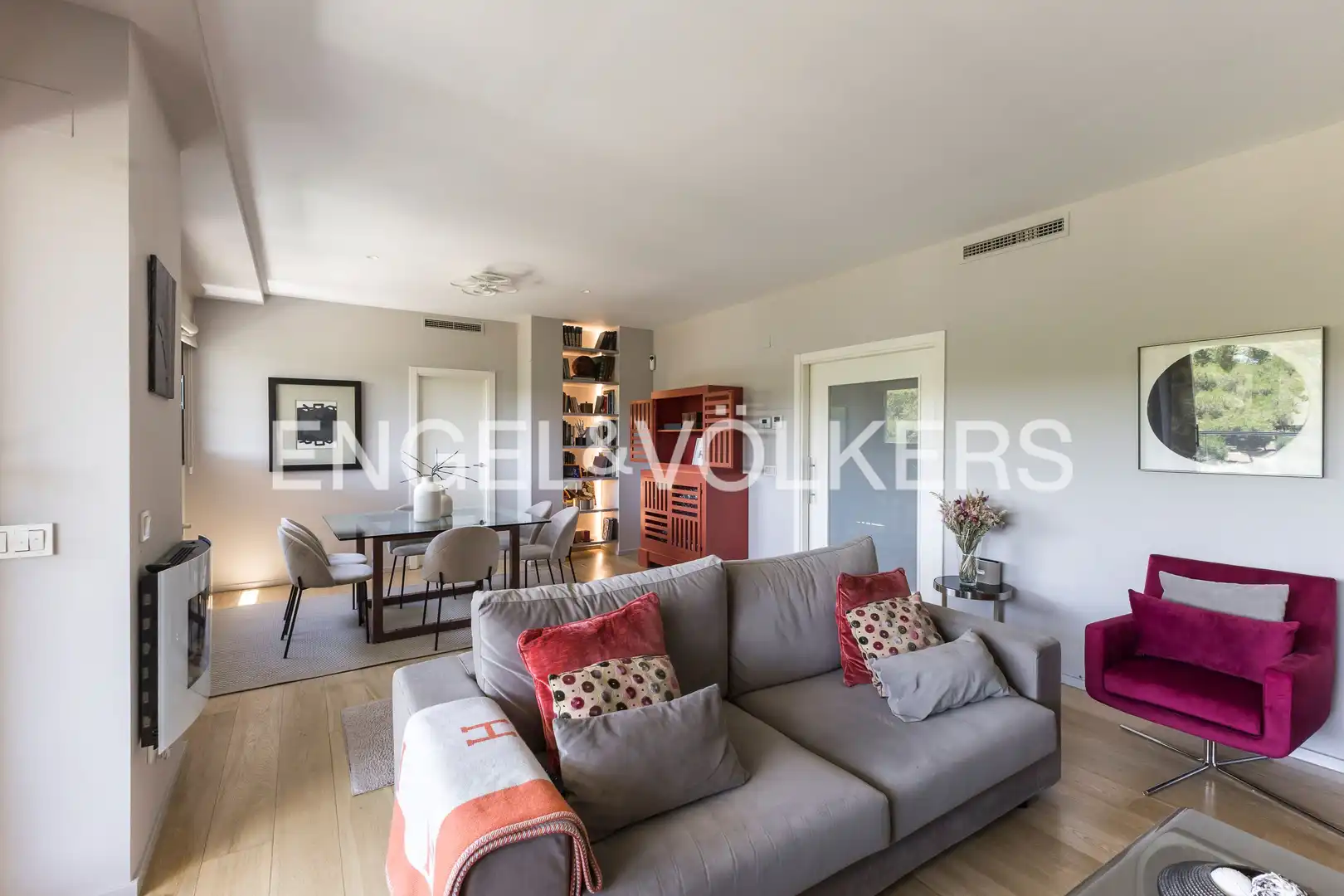 Appartamento con piscina in vendita a Encinar de los Reyes, imagen 4