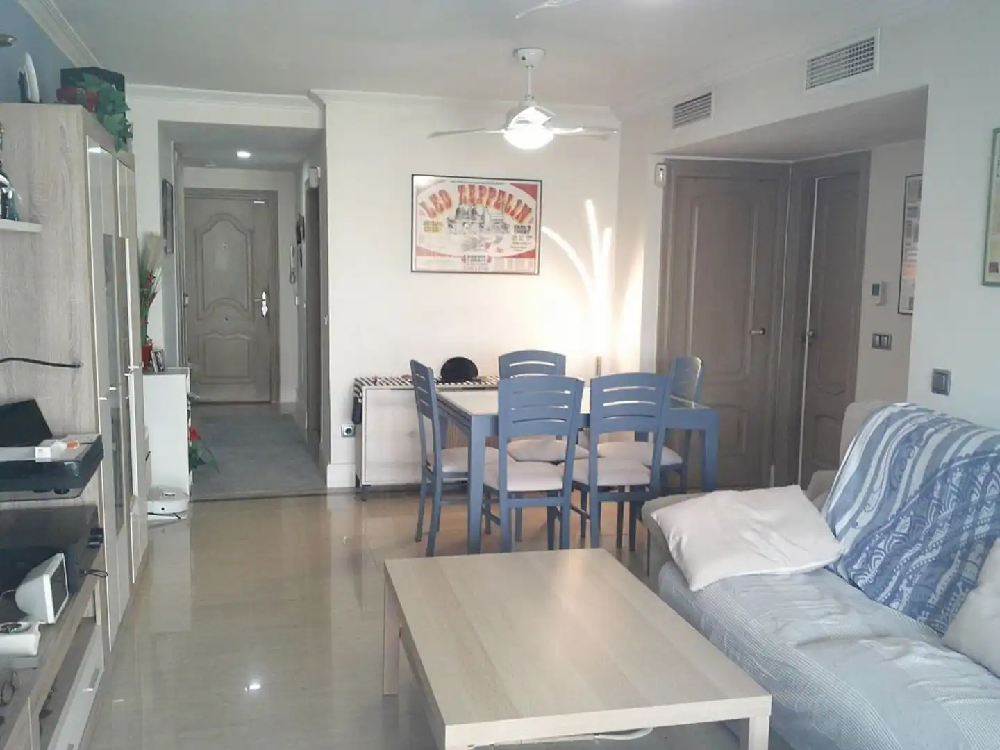 Comedor de Piso en venta en Garrucha con Aire acondicionado, Terraza y Trastero
