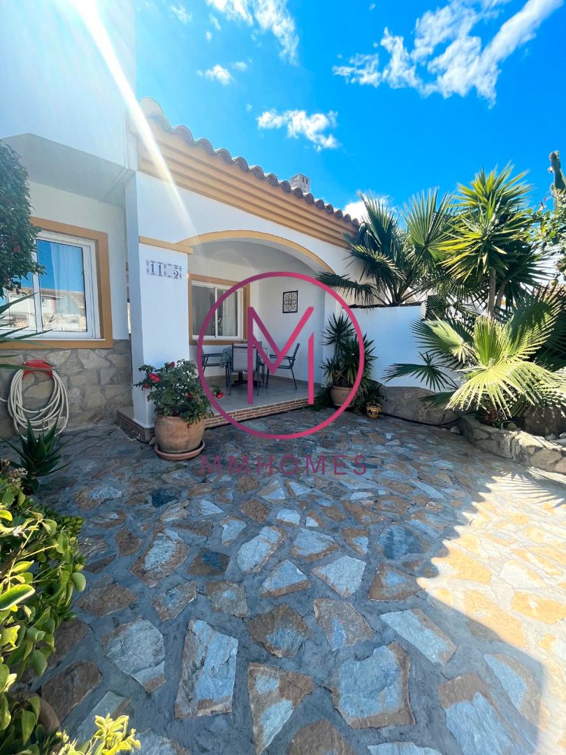 Exterior view of Single-family semi-detached for sale in El Verger  with Air Conditioner, Private garden and Terrace