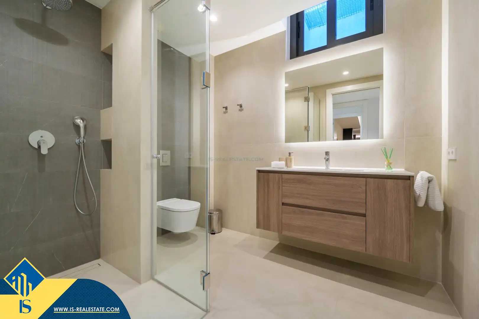 Chalet con piscina en venta en Milla de Oro, imagen 17