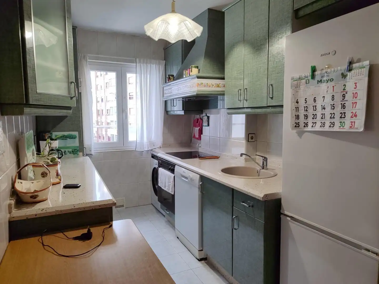 Kitchen of Flat for sale in Oviedo   with Heating and Storage room