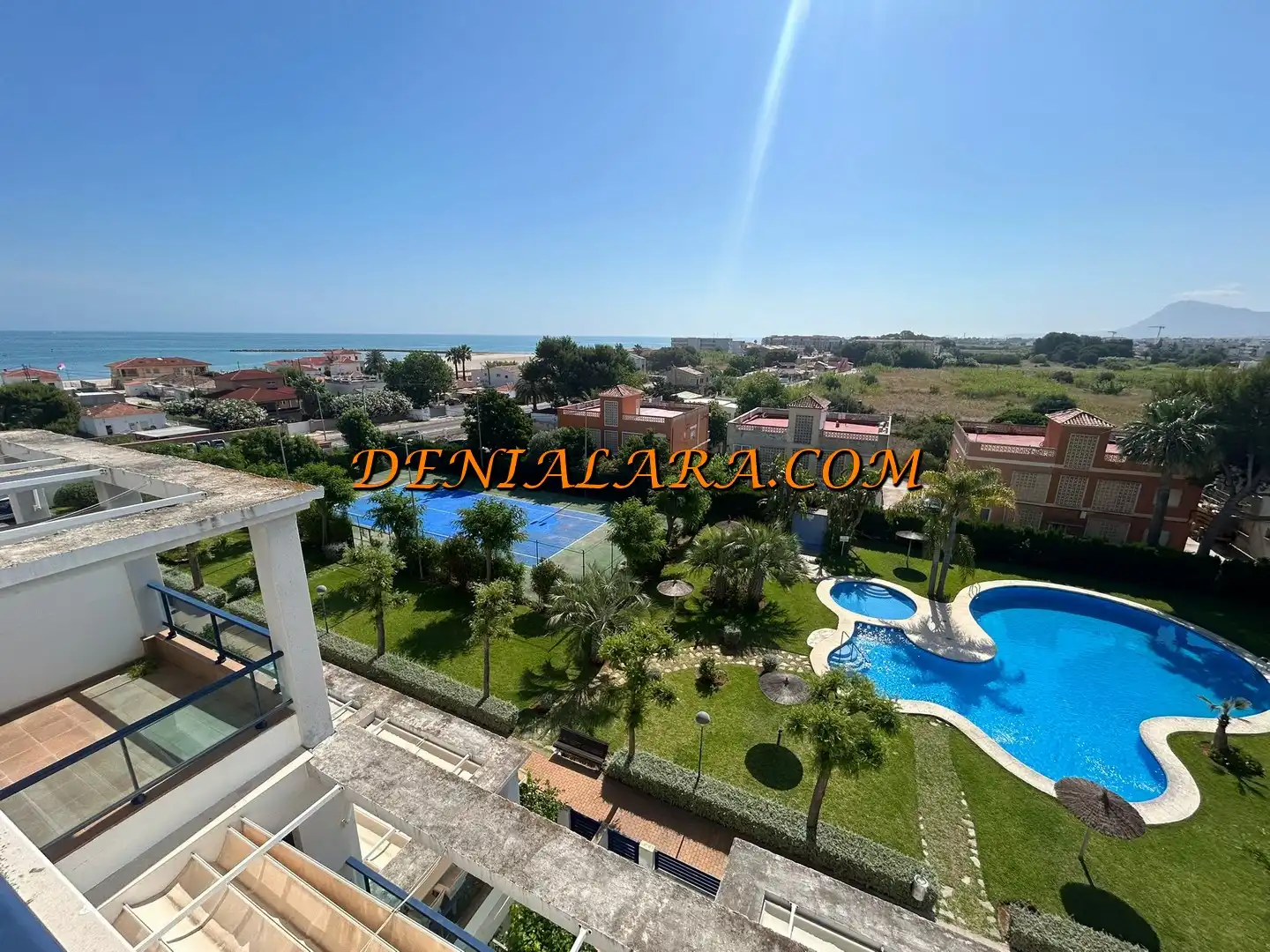 Vista exterior de Ático en venta en Dénia con Aire acondicionado, Terraza y Trastero