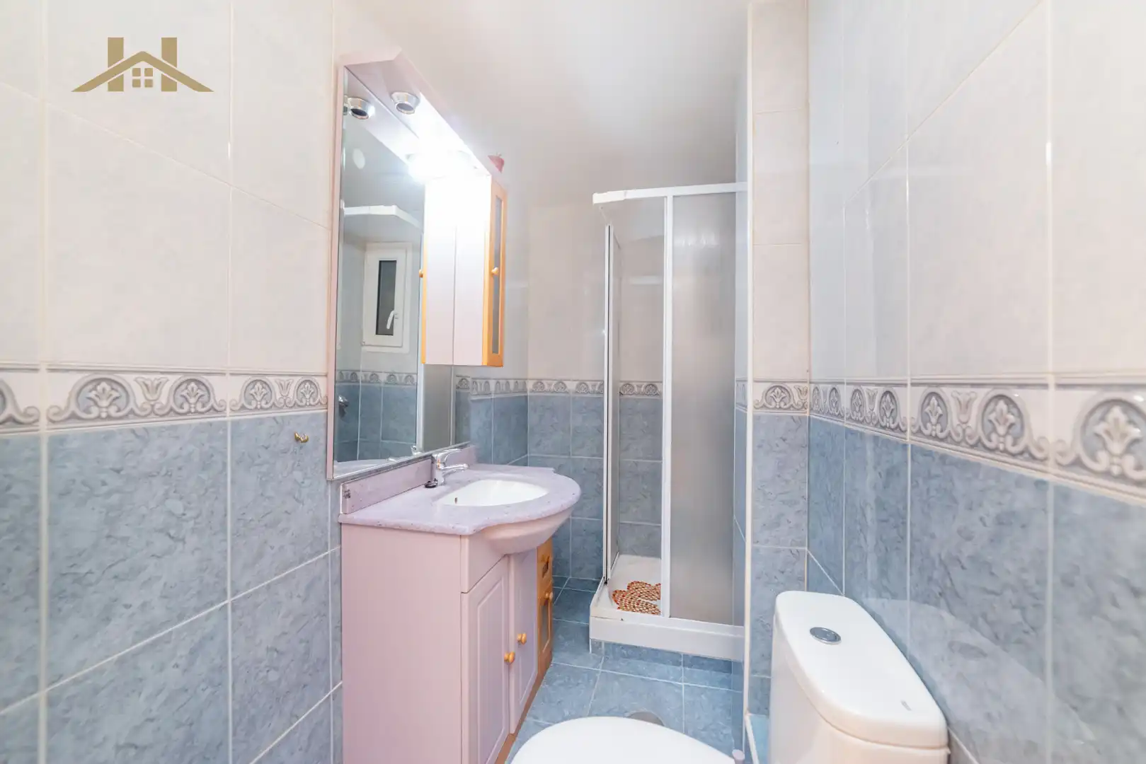 Bathroom of Flat for sale in Aranjuez  with Washing machine