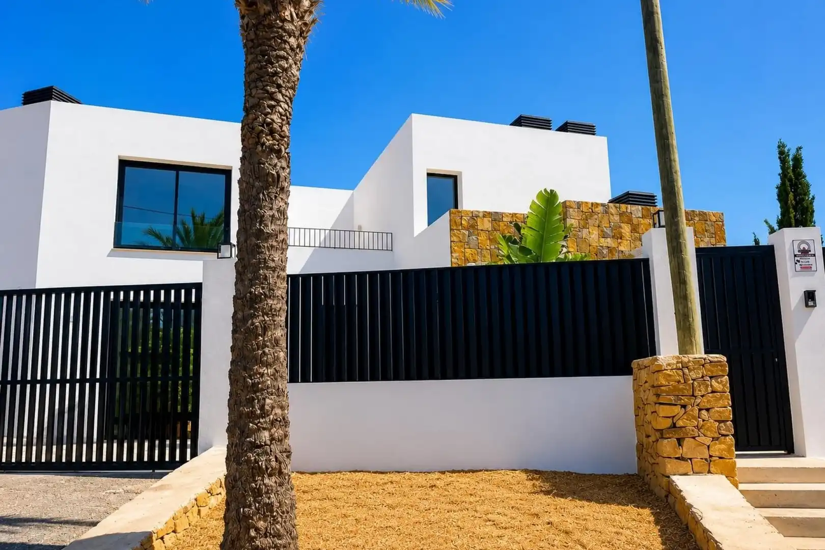 Vista exterior de Casa o chalet en venta en L'Alfàs del Pi con Aire acondicionado, Calefacción y Terraza
