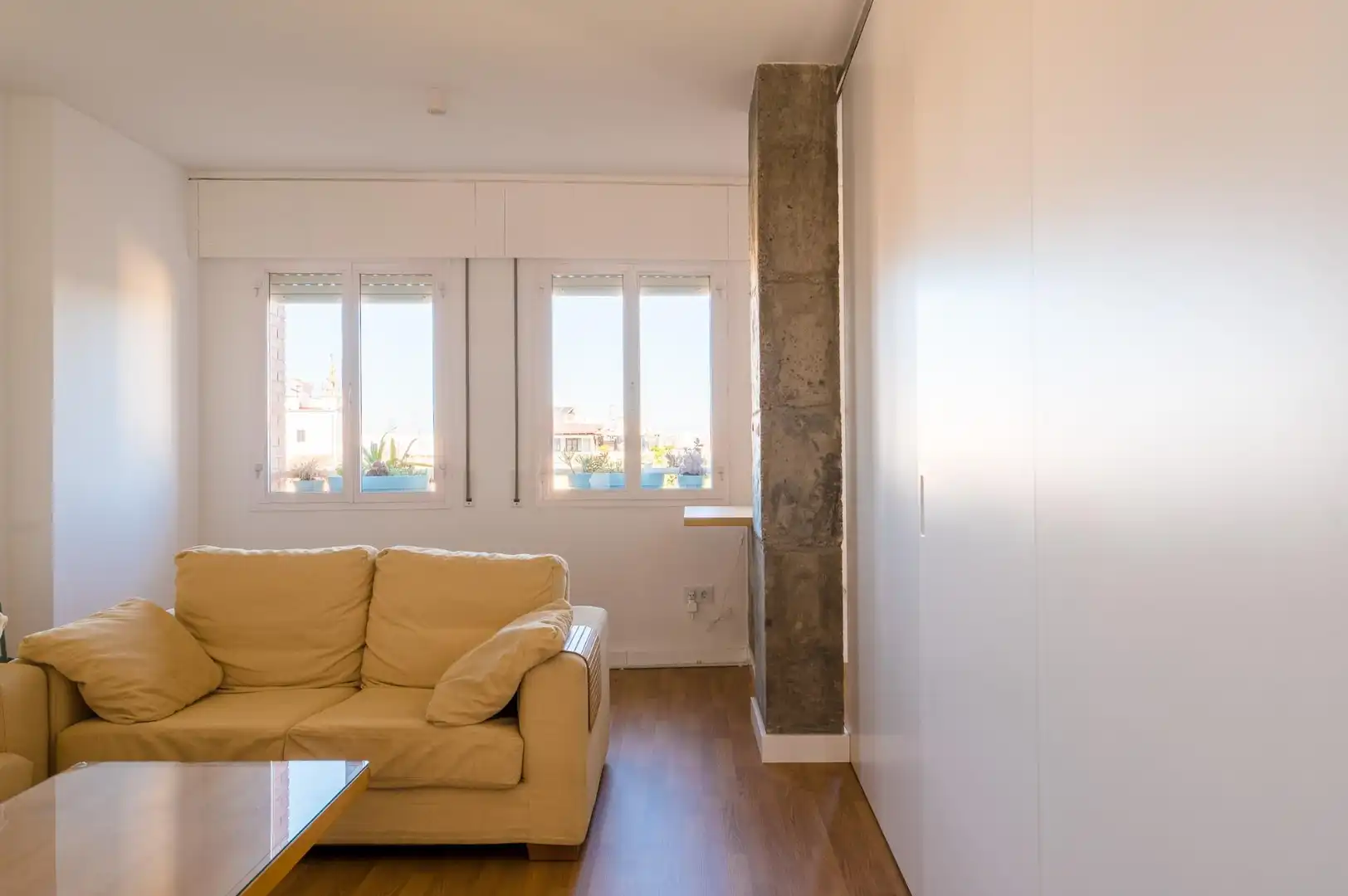 Living room of Flat for rent in Sevilla  with Air Conditioner and Furnished