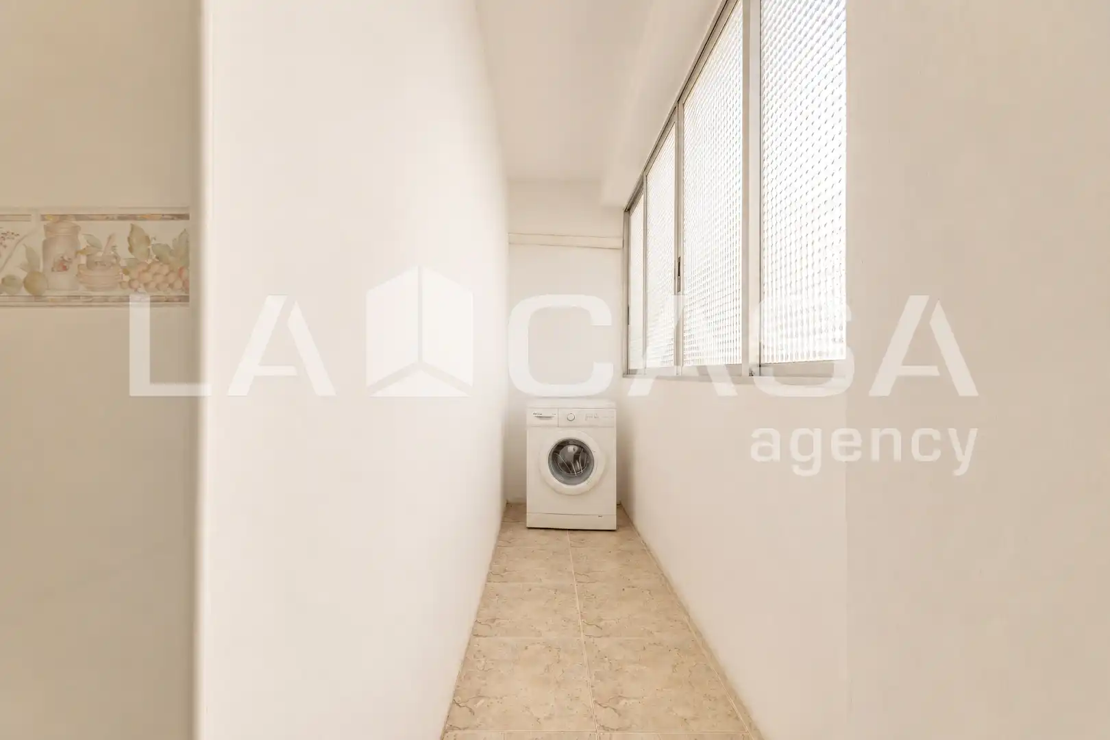 Piso en venta en Valencia con Balcón