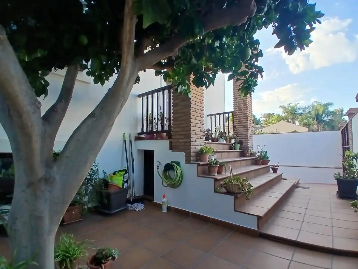 Jardín de Casa o chalet en venta en Fuengirola con Aire acondicionado, Jardín privado y Terraza