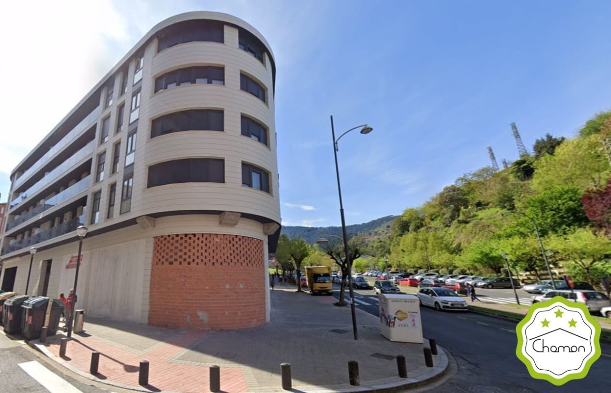 Exterior view of Box room for sale in Bilbao 