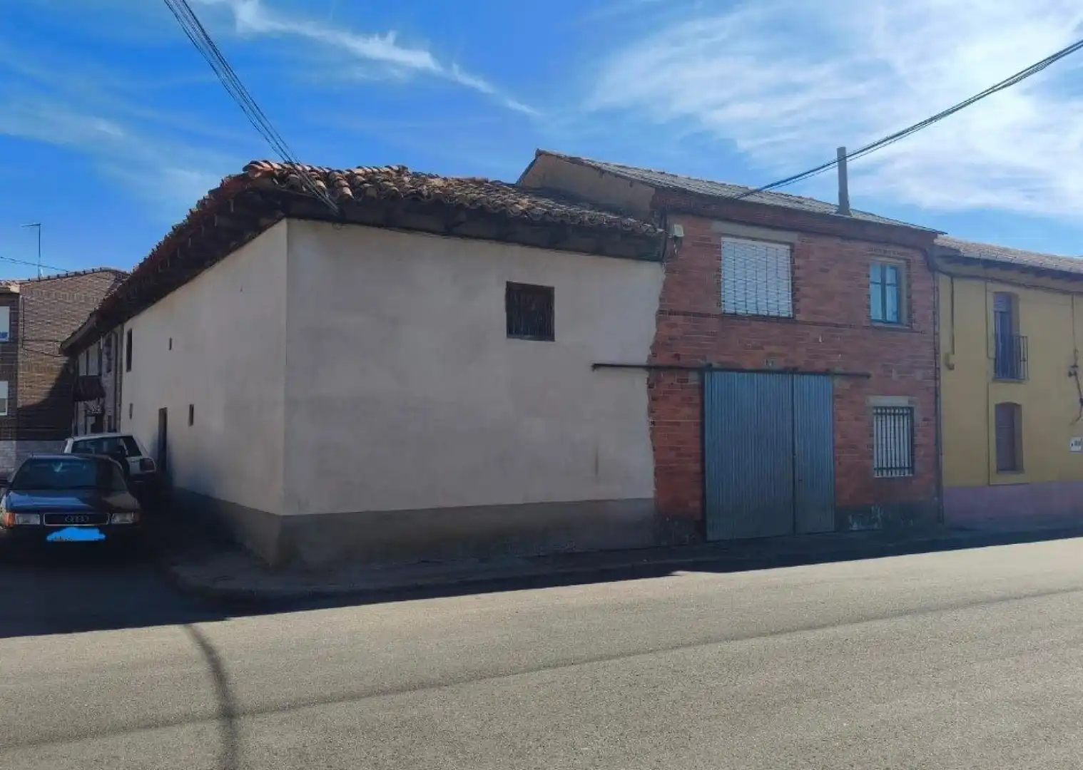 Exterior view of Country homes for sale in Turcia, León