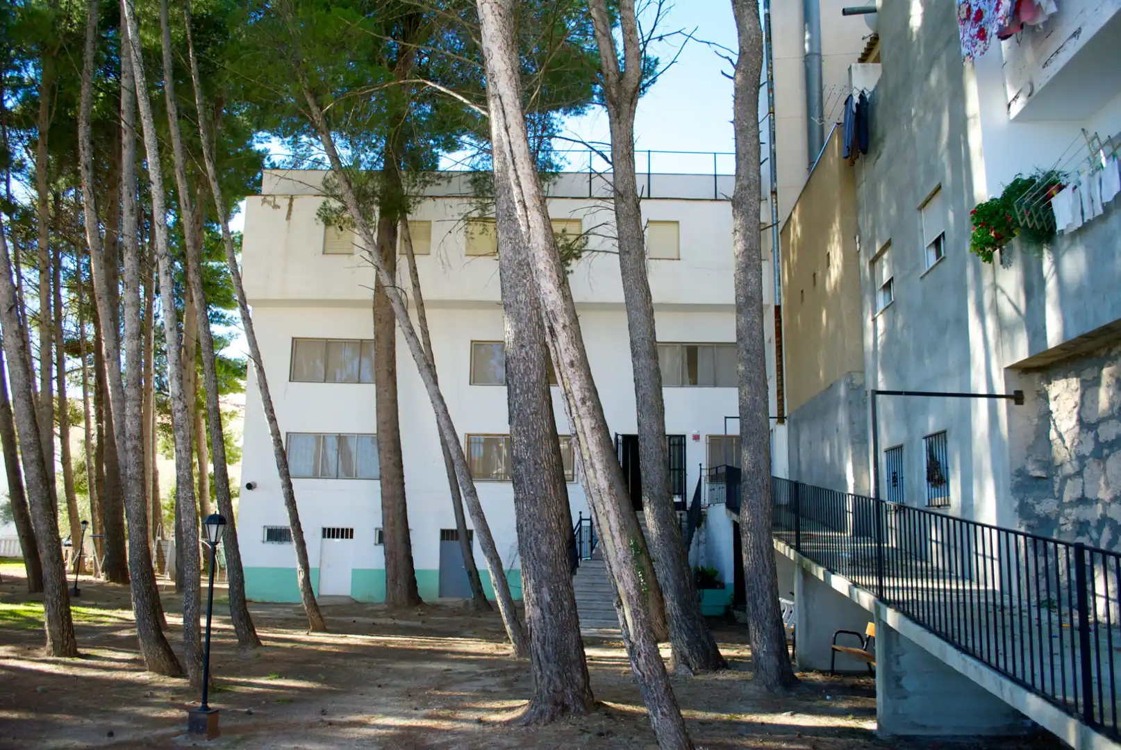 Vista exterior de Edifici en venda en Bejís amb Piscina comunitària