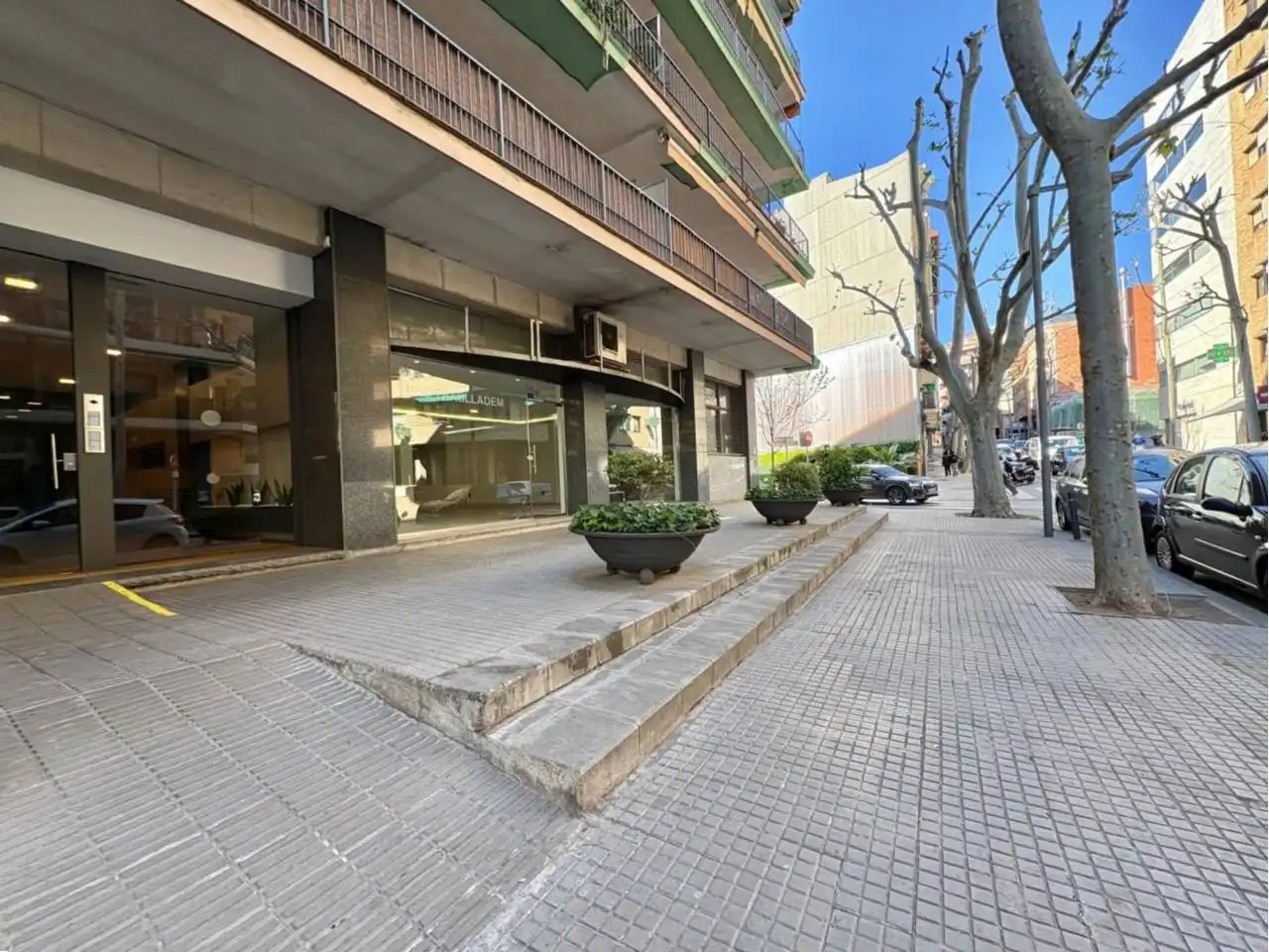 Local comercial en alquiler en Avenida Lluís Companys 15, imagen 5
