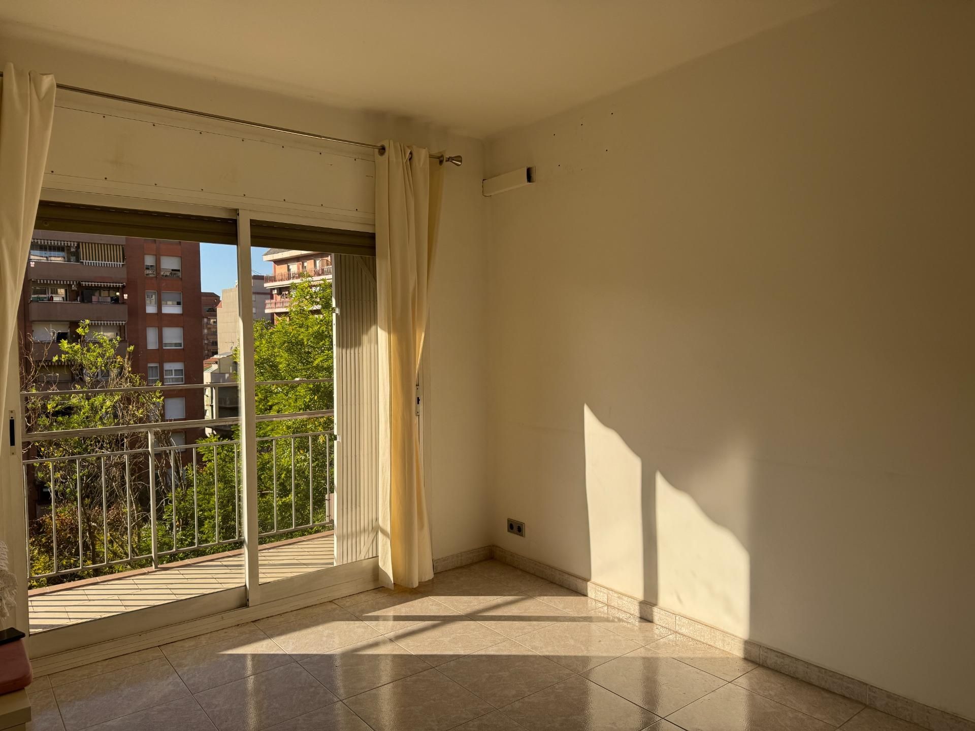 Bedroom of Flat for sale in Granollers  with Heating, Terrace and Balcony