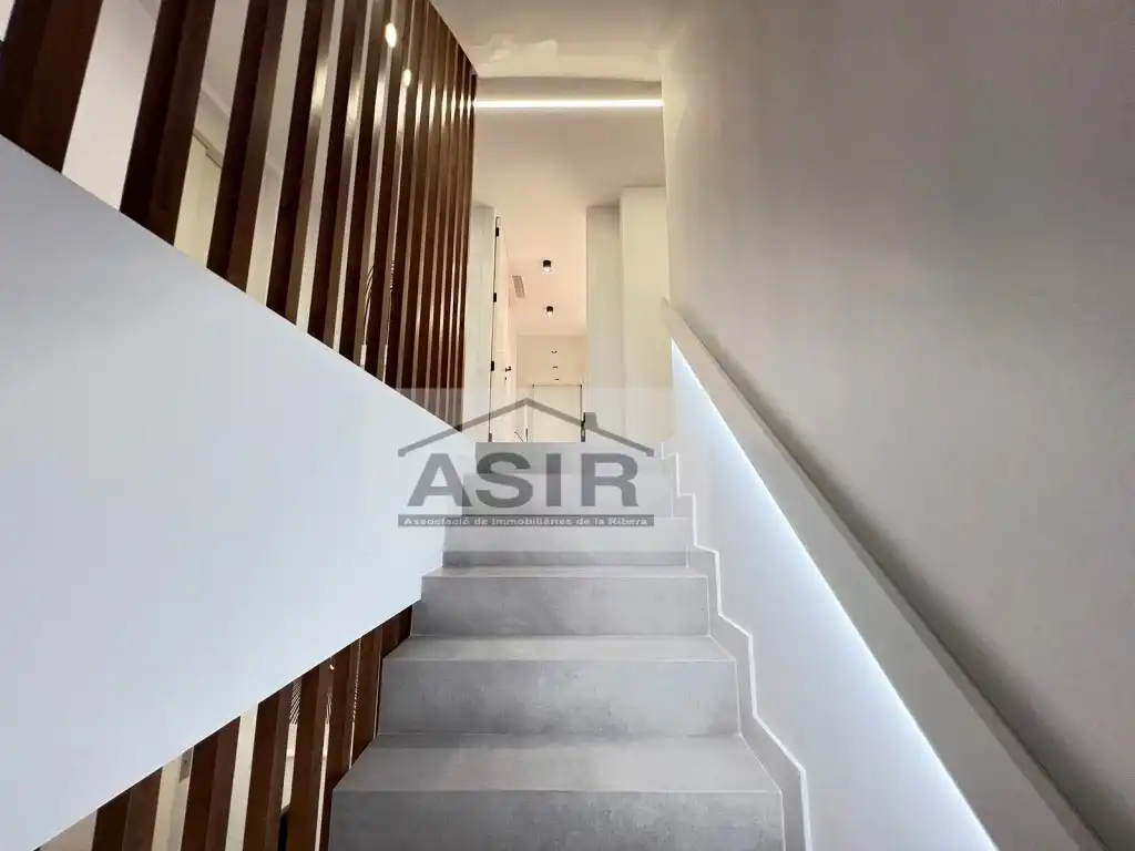 Houses for sale in Algemesí  with Air Conditioner and Swimming Pool