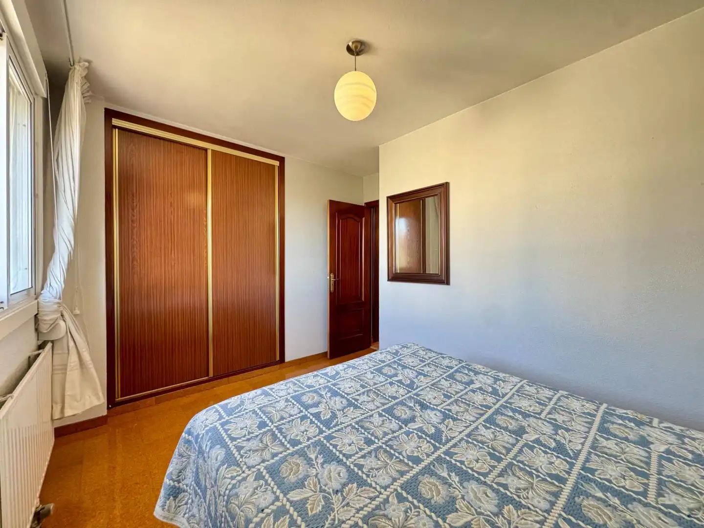 Habitación de Piso en venta en Vigo  con Calefacción y Trastero