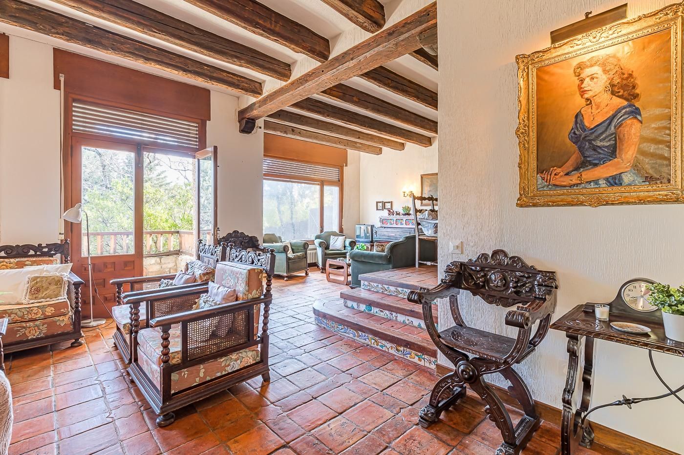 Sala d'estar de Casa o xalet en venda en Navacerrada amb Calefacció, Jardí privat i Terrassa