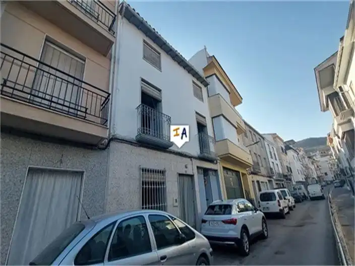 Adossat en venda a Castillo de Locubín