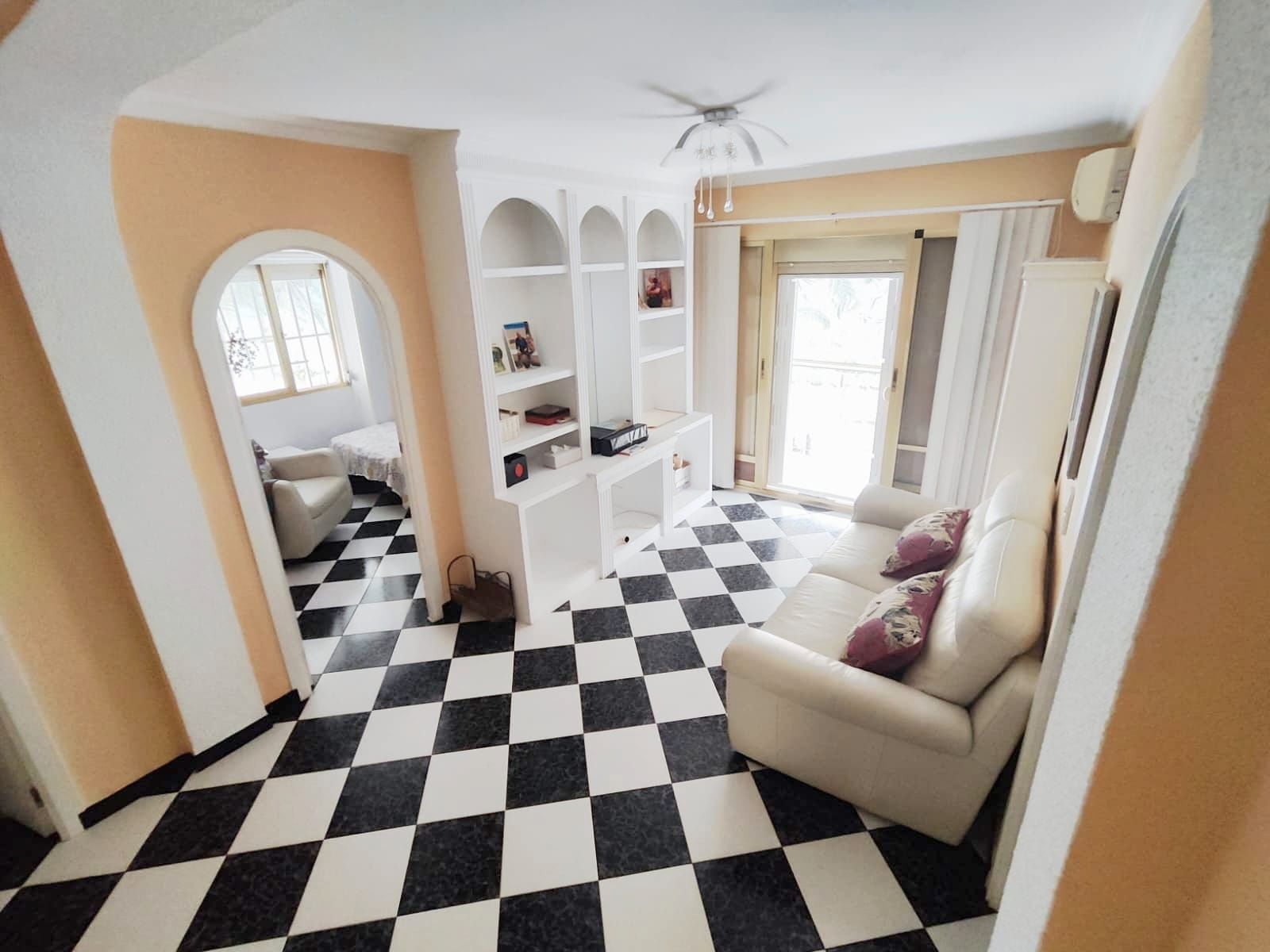 Living room of Apartment for sale in Alicante / Alacant  with Air Conditioner, Heating and Furnished