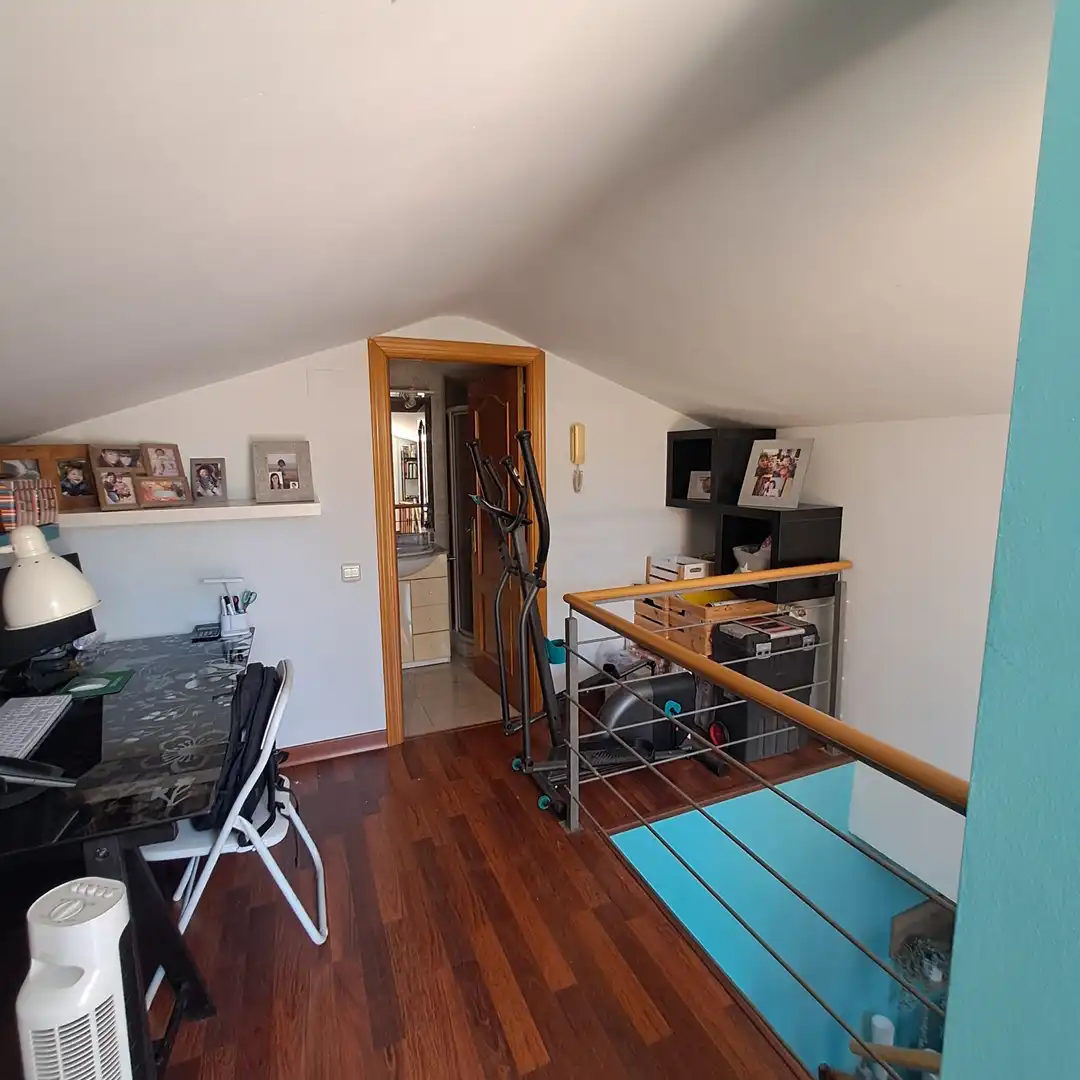 Dúplex en venta en Castellbisbal con Calefacción, Parquet y Terraza