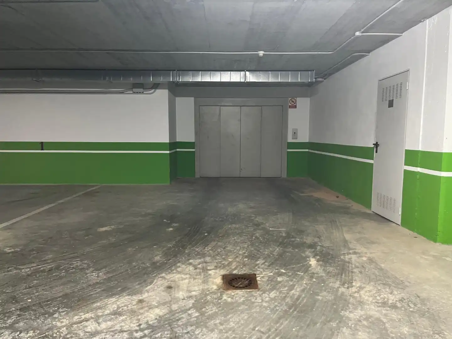 Parkplatz von Wohnung zur Miete in Burgos mit Heizung und Balkon
