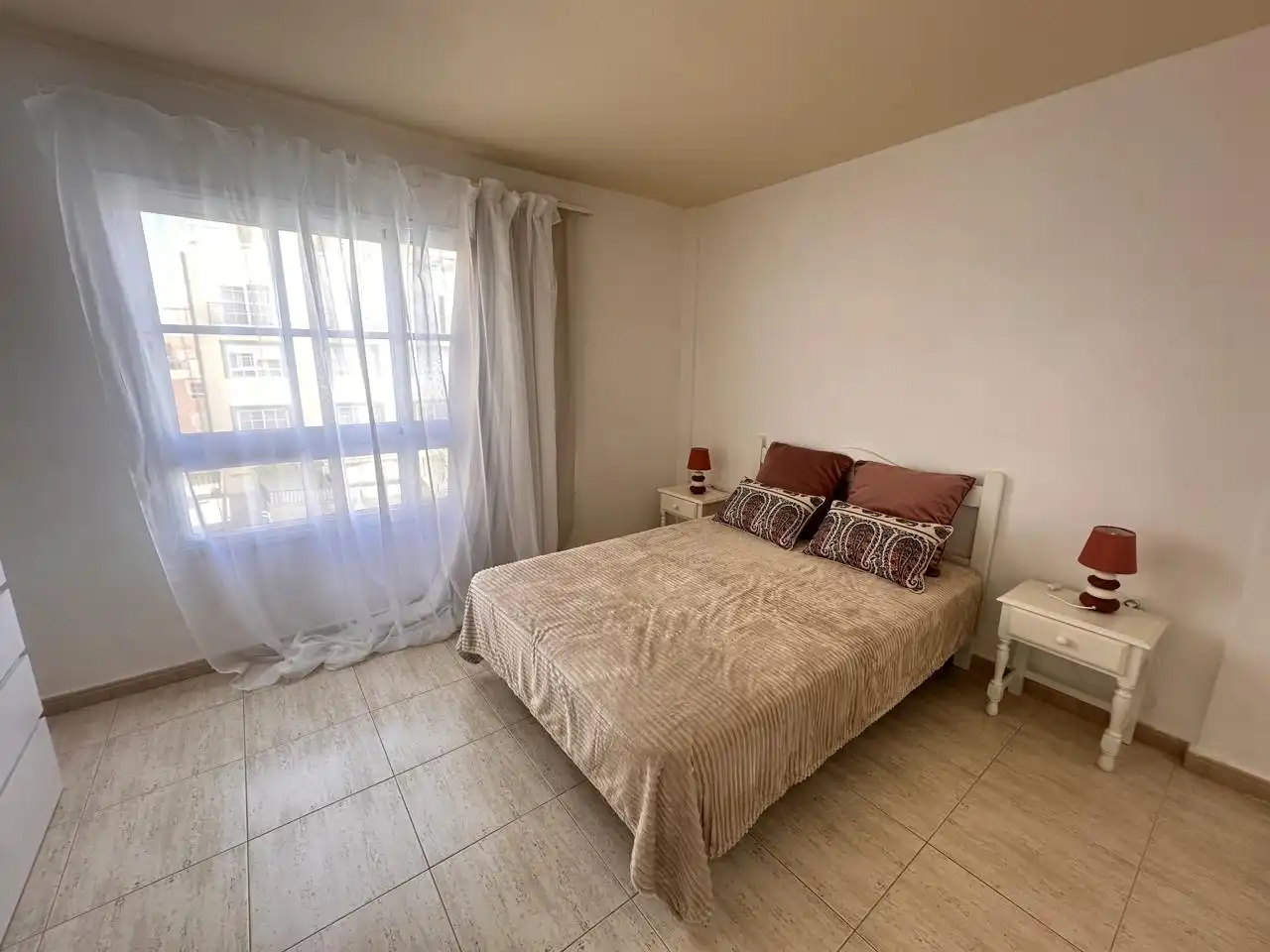 Habitación de Apartamento en venta en Adeje con Aire acondicionado, Terraza y Piscina comunitaria