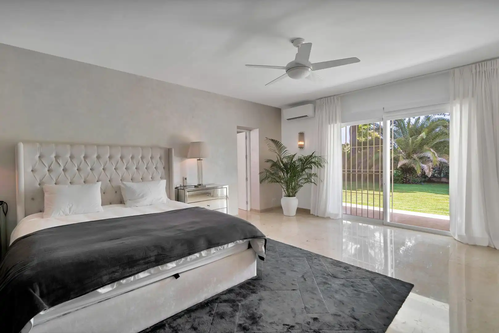 Bedroom of Houses for rent in Estepona  with Air Conditioner, Heating and Private garden
