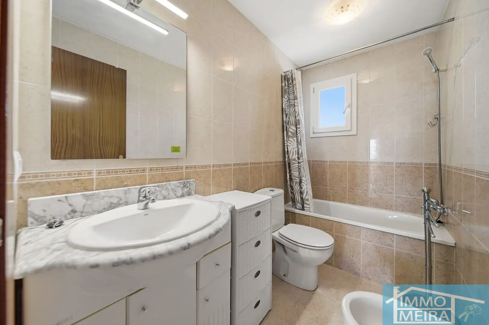 Bany de Apartament en venda en Roses amb Calefacció i Terrassa