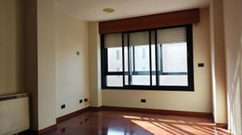 Foto 3 de Apartamento de alquiler en Rúa Rafael Alberti, 6, Perillo, Oleiros