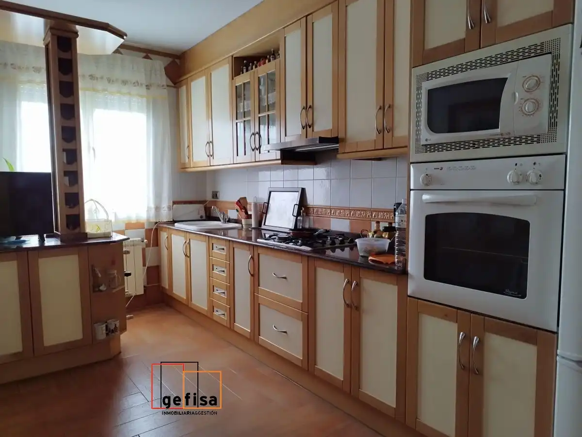 Cocina de Casa o chalet en venta en Valdepeñas con Calefacción, Trastero y Piscina