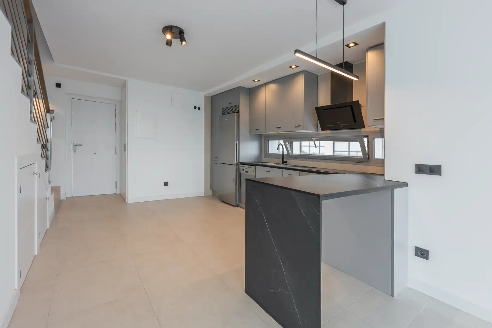 Dúplex con balcón en venta en Paseo de Europa, imagen 15