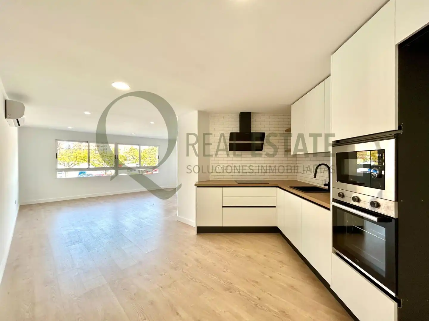 Kitchen of Flat for sale in San Vicente del Raspeig / Sant Vicent del Raspeig  with Air Conditioner and Community pool