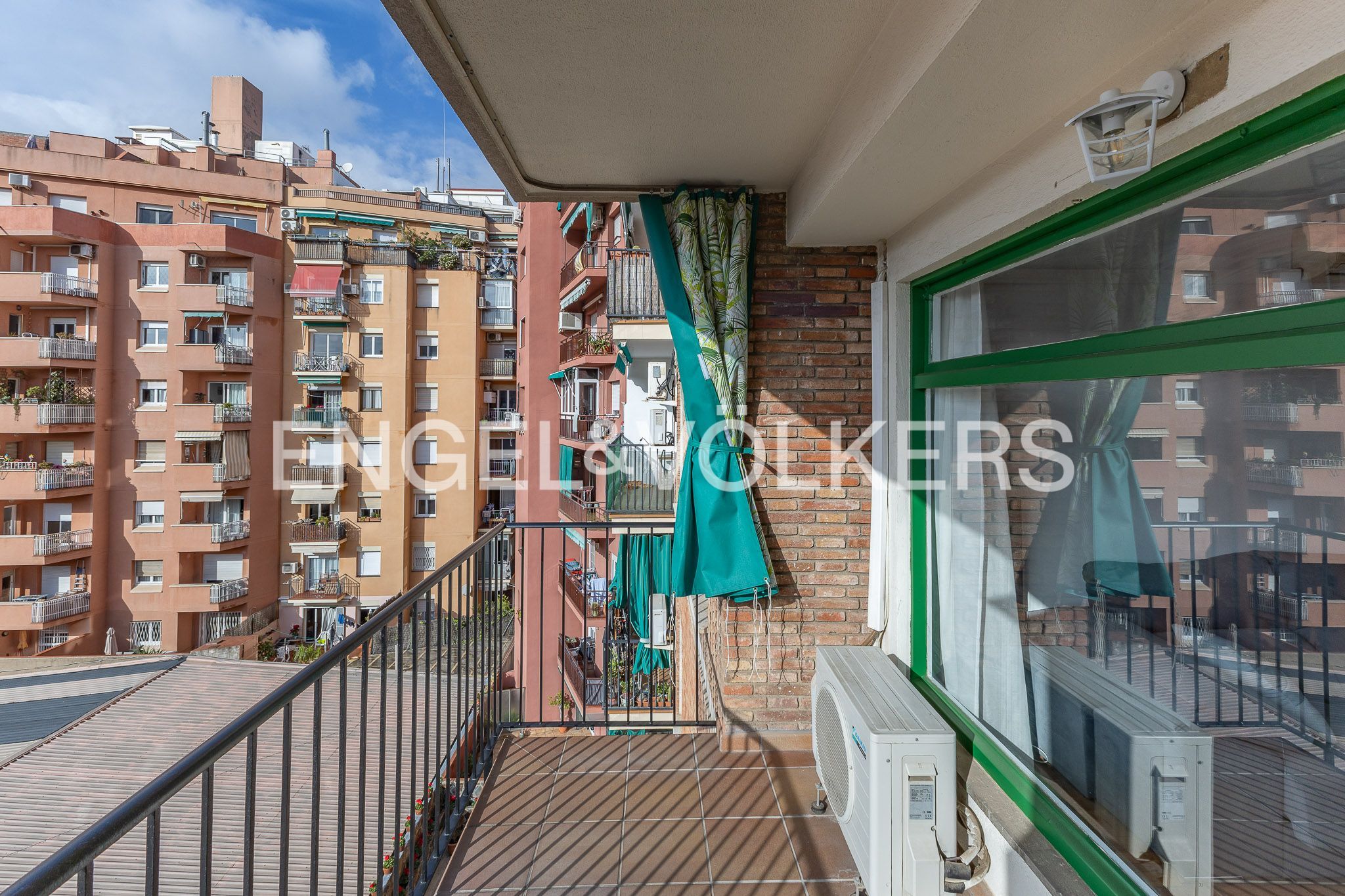 Balcony of Apartment for sale in  Barcelona Capital  with Air Conditioner, Heating and Furnished